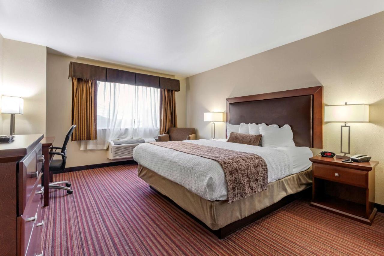 Best Western Plus Sparta Trail Lodge Buitenkant foto